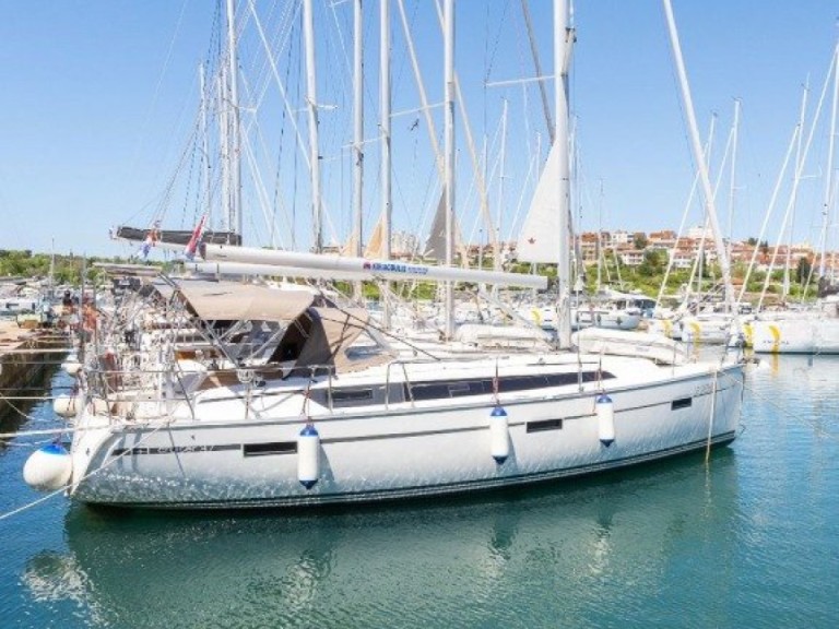 Bavaria Cruiser 37 mieten Pula