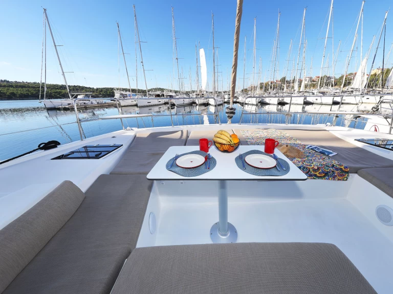 Katamaran mit oder ohne Skipper Bali mieten in Šibenik