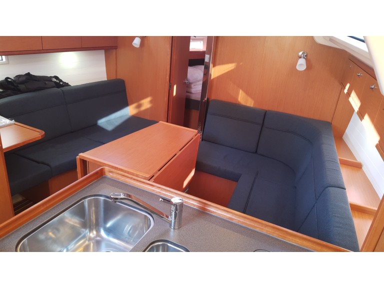 Ein Bavaria Bavaria Cruiser 37 S mieten in Göteborgs stad