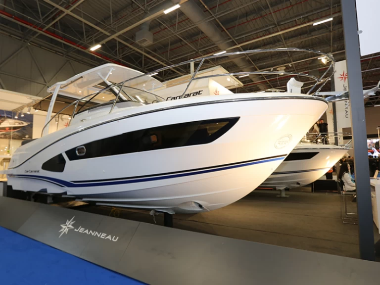 Ein Jeanneau Cap Camarat 9.0 WA mieten in La Spezia