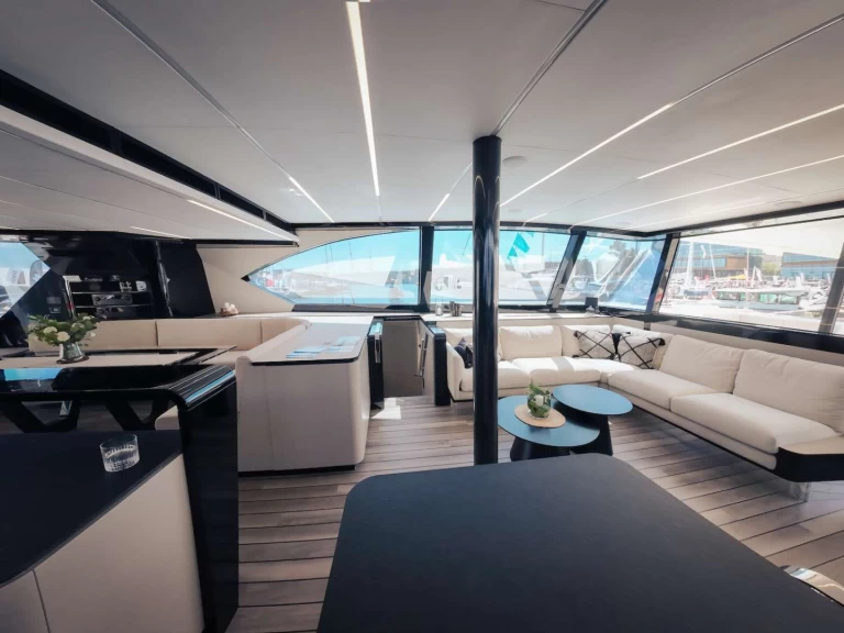 Ein Wave Catamarans Summer mieten in Paradise Island