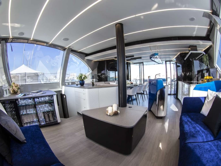 Ein Wave Catamarans WAVE  mieten in Olbia