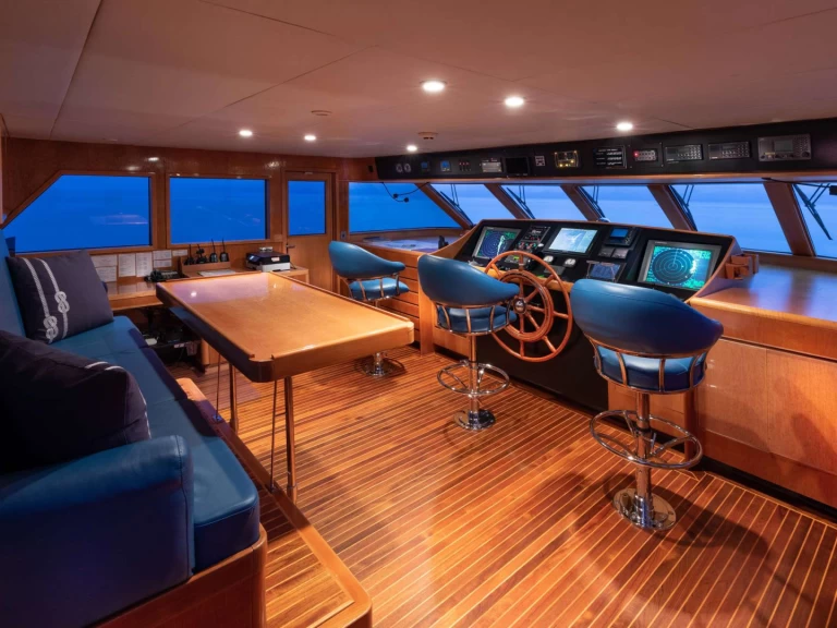 Yacht mieten in Newport - NQEA Yachts Jack Hargrave design RENA