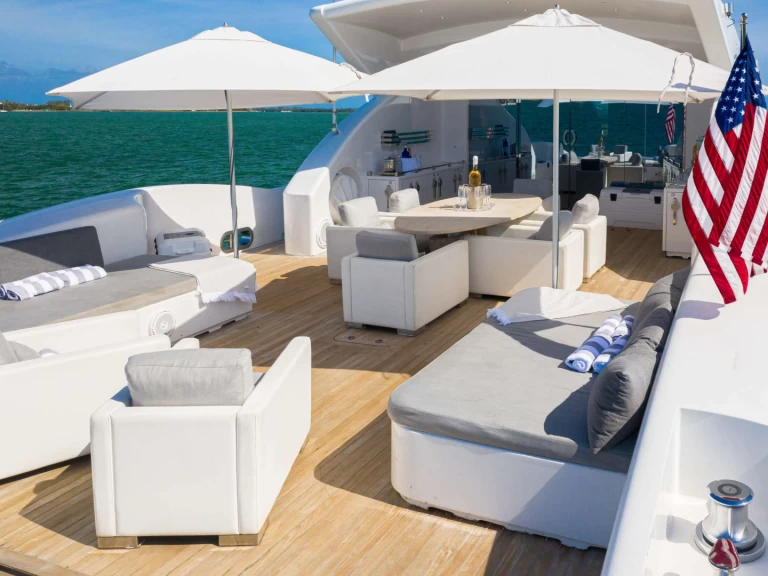 Ein Tecnomar Double Shot mieten in Nassau