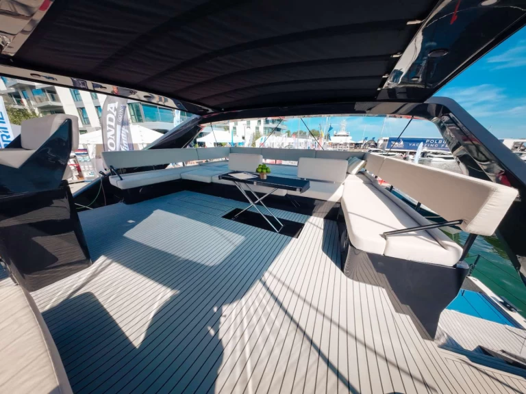 Yacht mieten in Paradise Island zum besten Preis