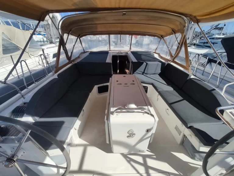 Vermietung Segelboot Bénéteau mit Führerschein