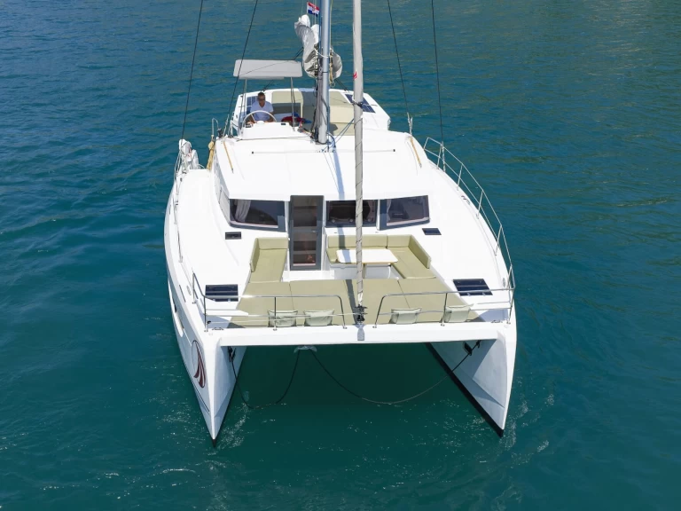 Katamaran mieten in Komolac zum besten Preis