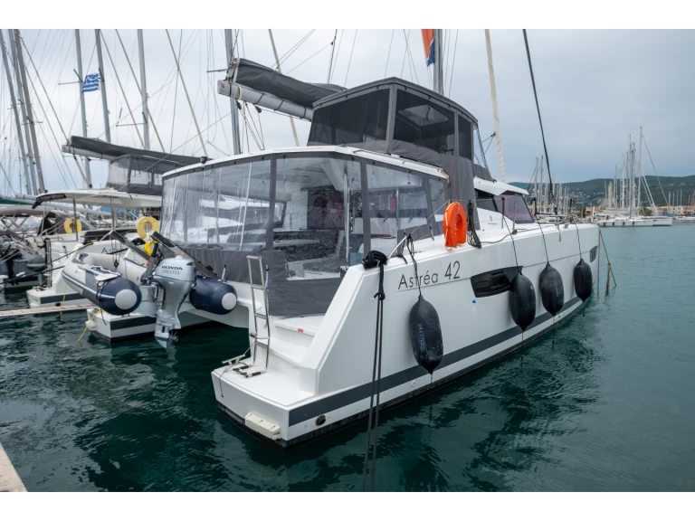 Vermietung Katamaran Fountaine Pajot mit Führerschein
