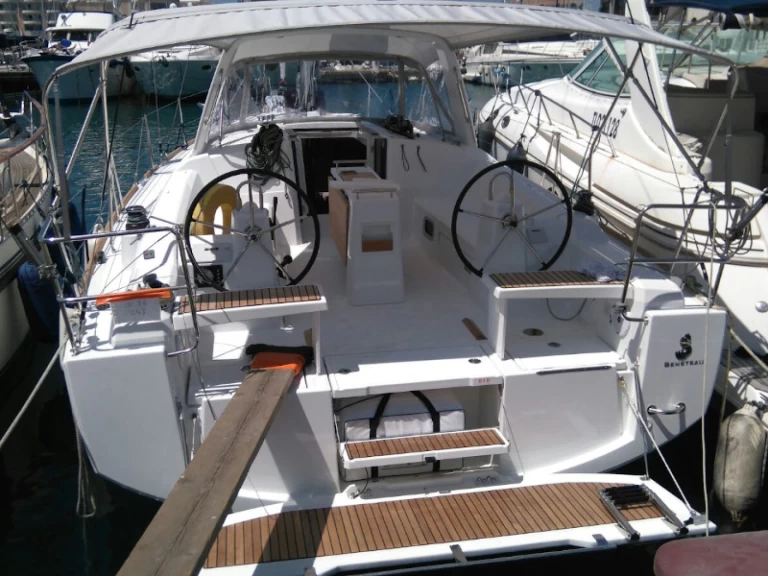 Bootsverleih Bénéteau Oceanis 38 Procida Samboat