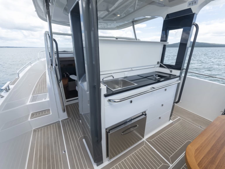 Motorboot mit oder ohne Skipper Nimbus mieten in Níkiti