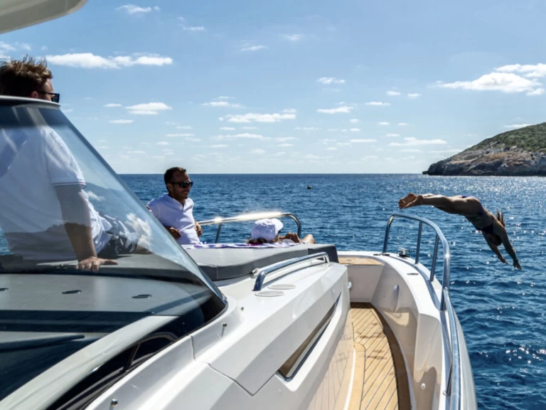 Vermietung Motorboot Nimbus mit Führerschein