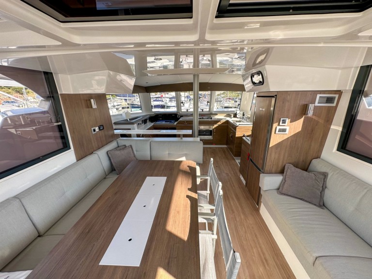 Katamaran mieten in Kaštel Gomilica zum besten Preis