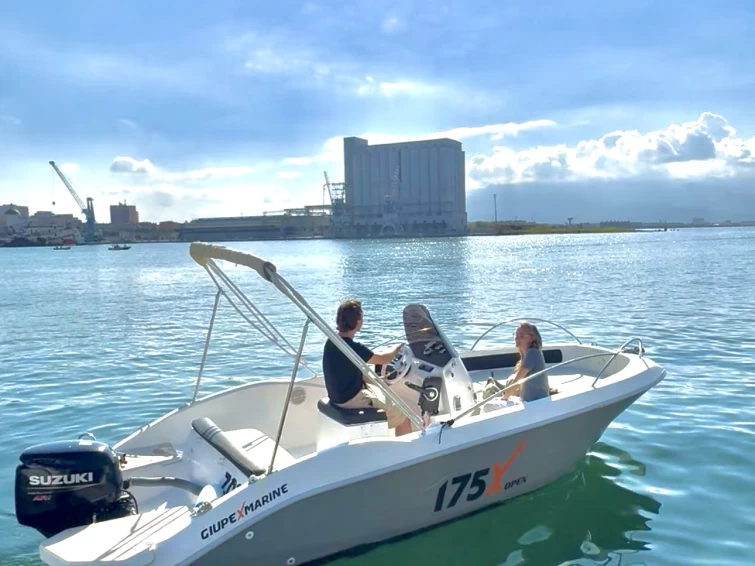 Ein giupex 175X mieten in Torre Annunziata