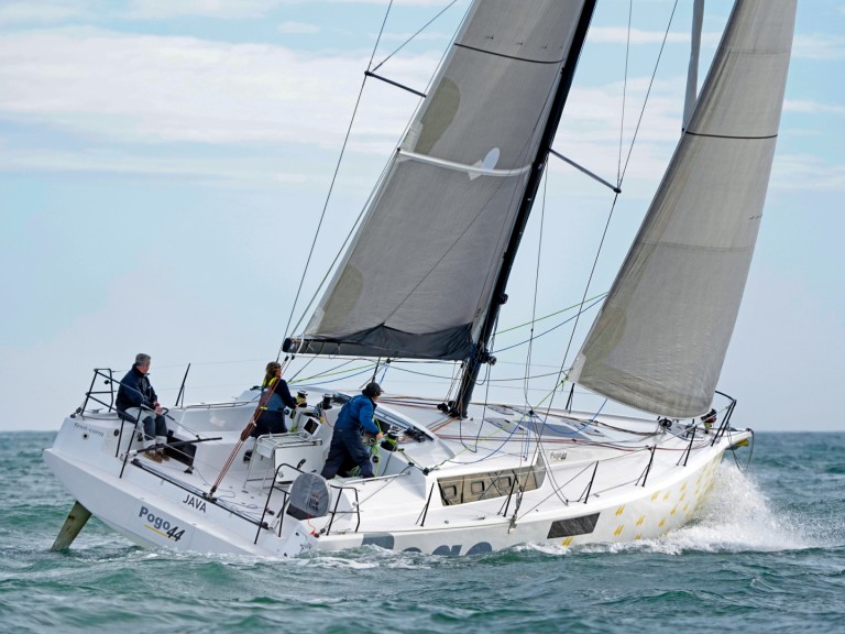 Bootsverleih Pogo Structures Pogo 44 La Trinité-sur-Mer Samboat