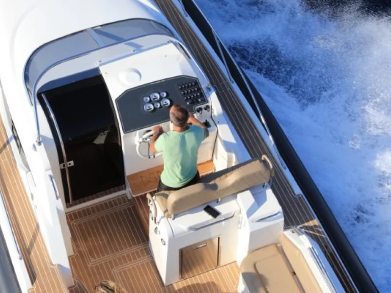 Vermietung Schlauchboot Nuova Jolly mit Führerschein