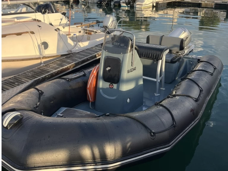 Boot mieten L'Herbaudière günstig Explorer 500