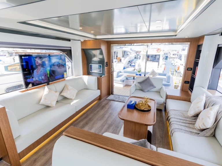 Boot mieten Dubai Marina günstig 1