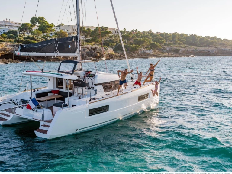 Katamaran mit oder ohne Skipper Lagoon mieten in Lefkáda