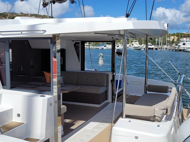 Vermietung Katamaran Bali mit Führerschein