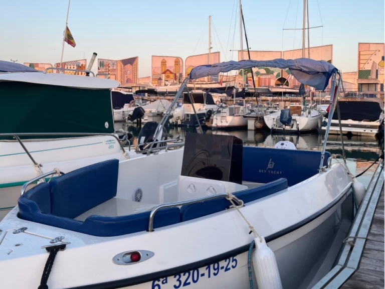 Vermietung Motorboot Bey Yacht mit Führerschein