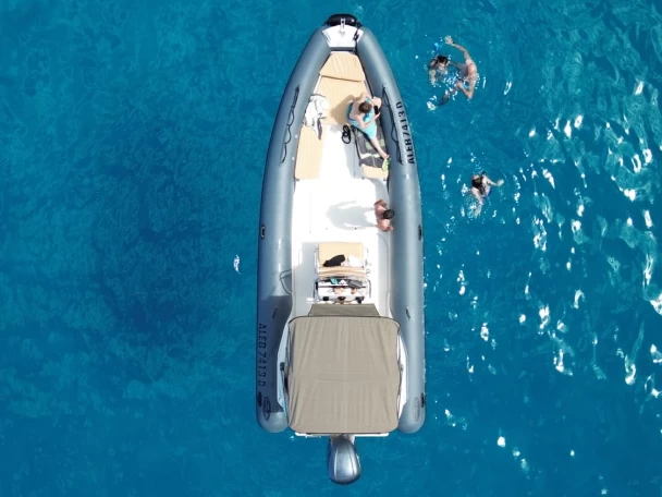 YachtCharter in Cala Gonone - Nuova Jolly King 750 auf SamBoat