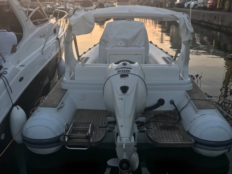 Vermietung Schlauchboot Pholas mit Führerschein