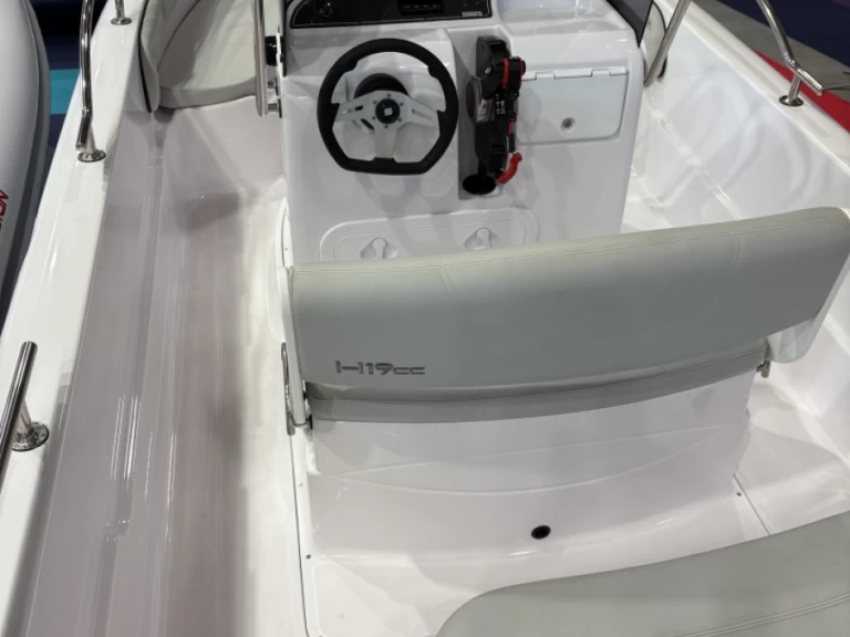 4XC H19CC mieten Saint-Florent