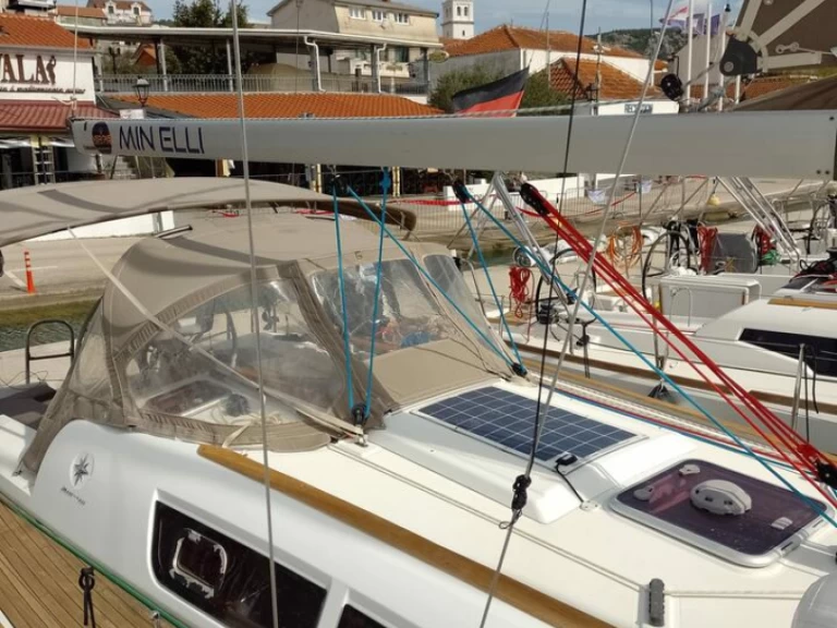 Boot mieten Gouviá günstig Sun Odyssey 33i