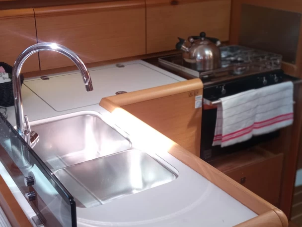 Boot mieten Gouviá günstig Sun Odyssey 379