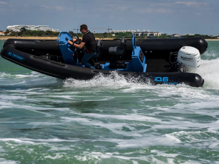 Ein 3D Tender IQ6 mieten in La Rochelle