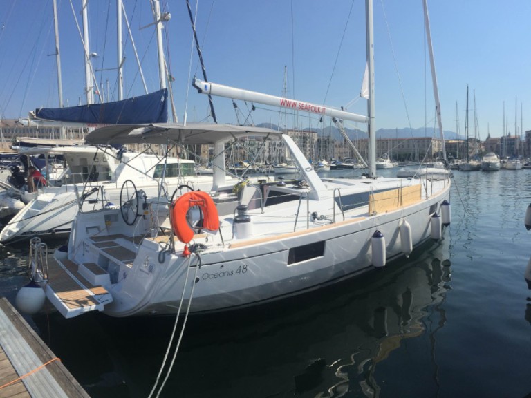 Ein Bénéteau Oceanis 48 mieten in Marsala