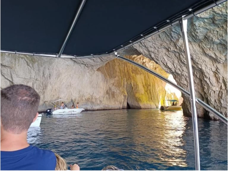 Vermietung Motorboot Mercan mit Führerschein