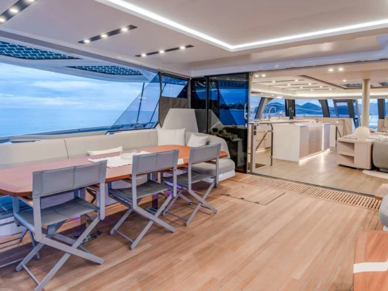 Yacht mieten in Karibik - Fountaine Pajot Thira 80