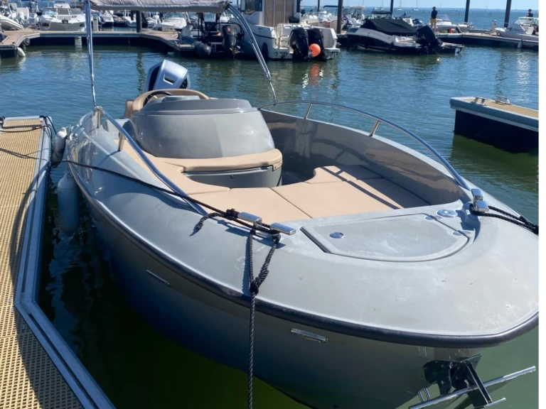 Motorboot mit oder ohne Skipper Aquarius mieten in Arcachon