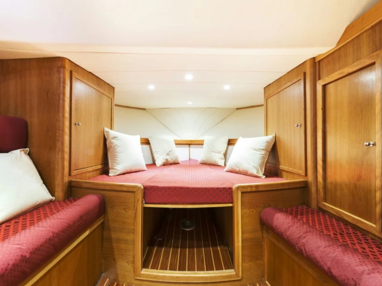 YachtCharter in Positano - Jeranto Gozzo 30C auf SamBoat