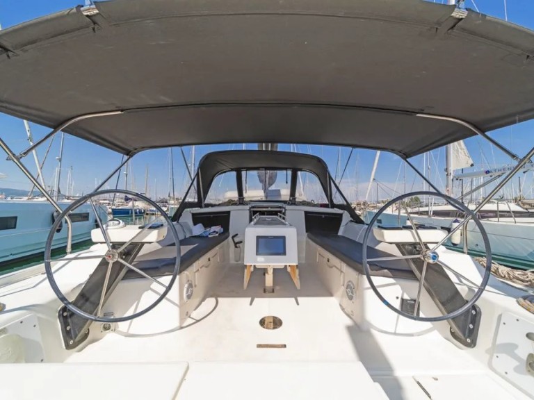 Ein Dufour Dufour 430 mieten in Ávdira