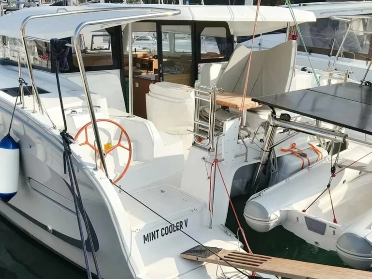Boot mieten Pula günstig Excess 11