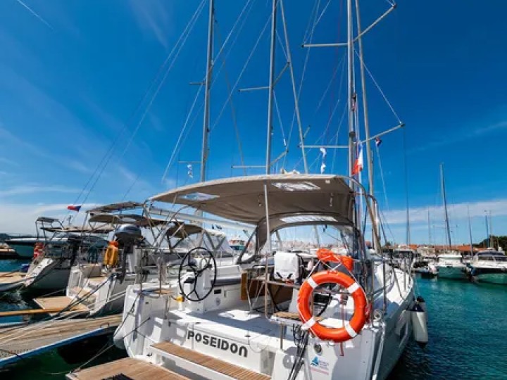 Bénéteau Oceanis 40.1 mieten Zadar