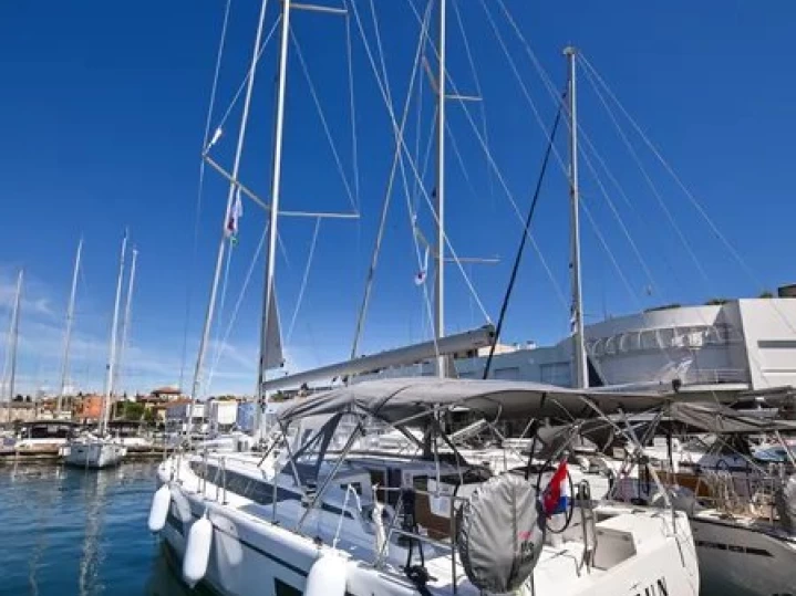 YachtCharter in Zadar - Bavaria Bavaria C46 auf SamBoat