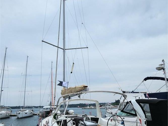 Bénéteau Oceanis 41.1 mieten Pula