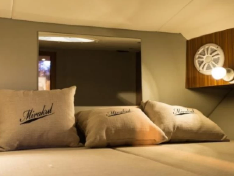 Ein Grginić Mirakul 40 mieten in Split