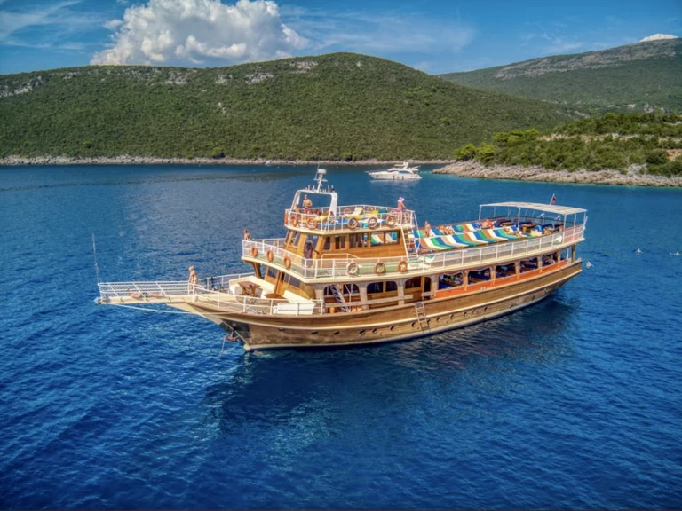YachtCharter in Tivat - Gulet craft auf SamBoat