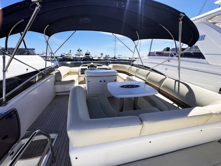 YachtCharter in Mandelieu-la-Napoule - Princess, UK 58 Fly auf SamBoat