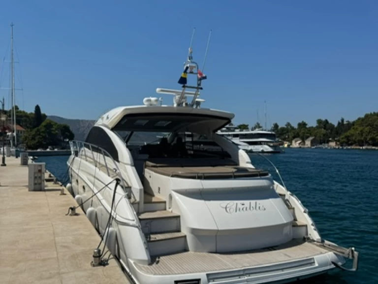 Bootsverleih Princess Princess V53 Makarska Samboat