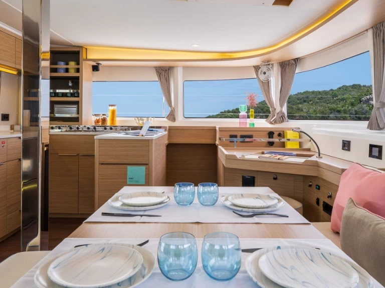 Boot mieten Neapel günstig Lagoon 46 Iconic