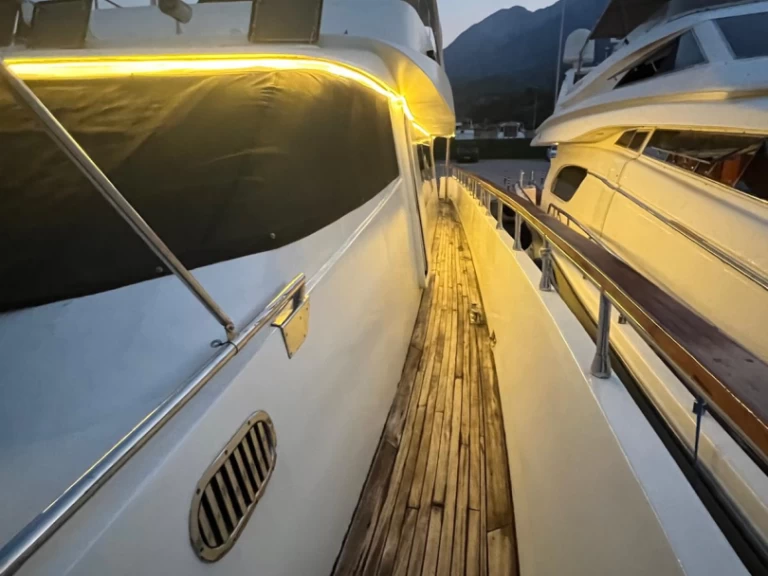 YachtCharter in Antalya (City) - Custom Made 35 PERSON auf SamBoat