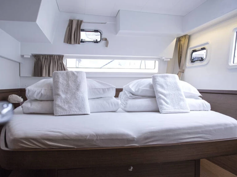 Boot mieten Trogir günstig Lagoon 42