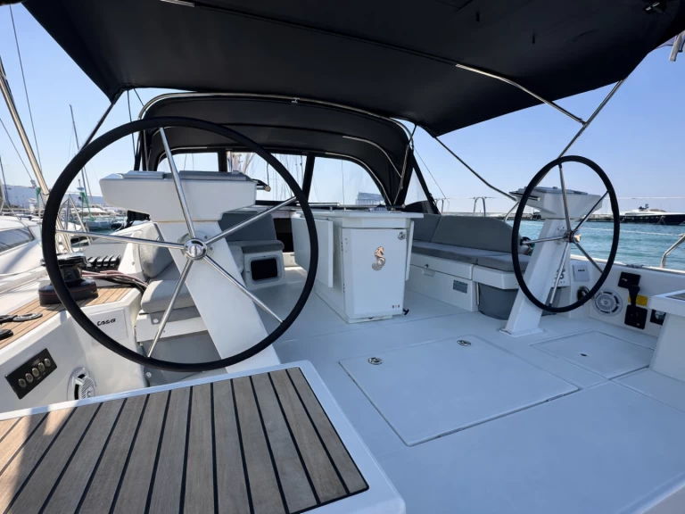 Segelboot mit oder ohne Skipper Bénéteau mieten in Álimos