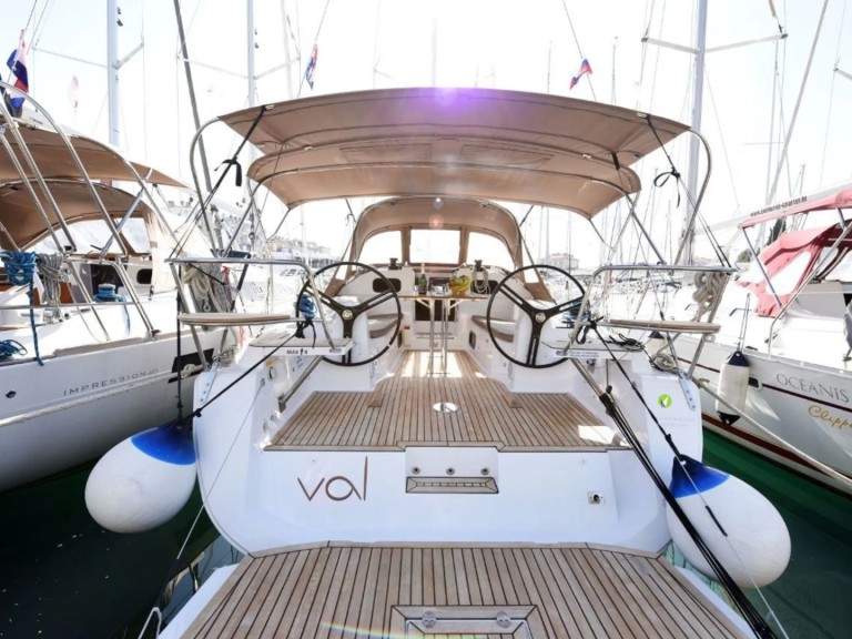 Segelboot mieten in Sutomišćica zum besten Preis