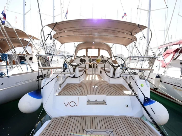 Segelboot mieten in Sutomišćica zum besten Preis